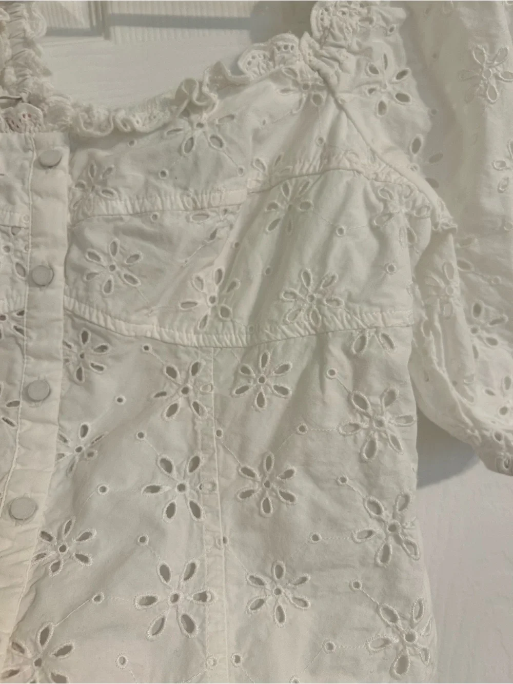 GAP White Cotton Eyelet Puff-Sleeve Top - Picture 6 of 7